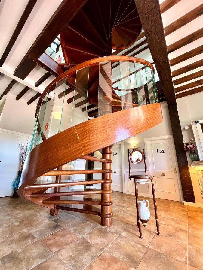 Hotel Villa Maria レビージャ・デ・カマルゴ エクステリア 写真
