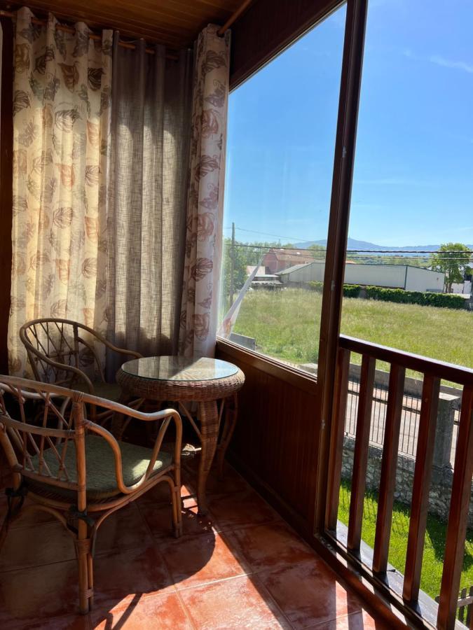 Hotel Villa Maria レビージャ・デ・カマルゴ エクステリア 写真